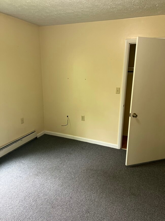 Building Photo - 83 Mason St