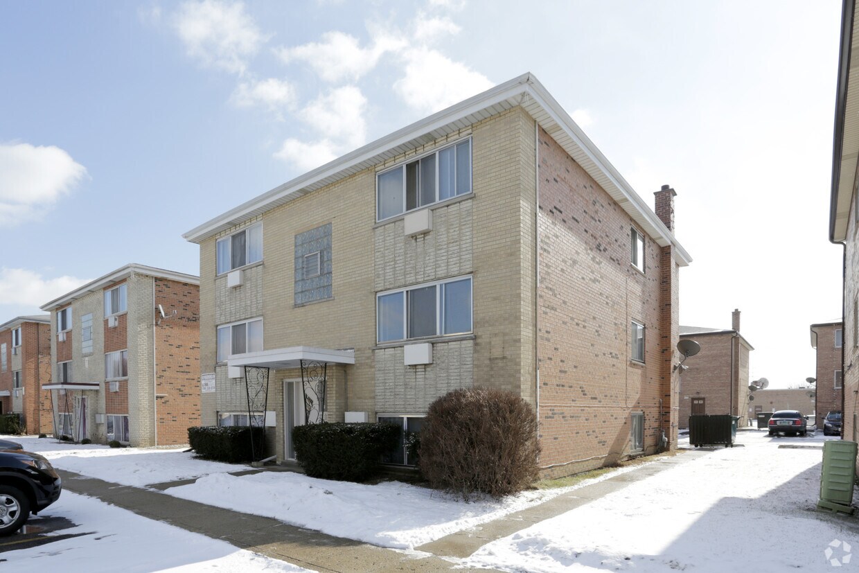 Primary Photo - 9219 Sally Ln