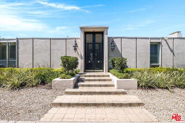 Foto del edificio - 9656 Lawlen Way