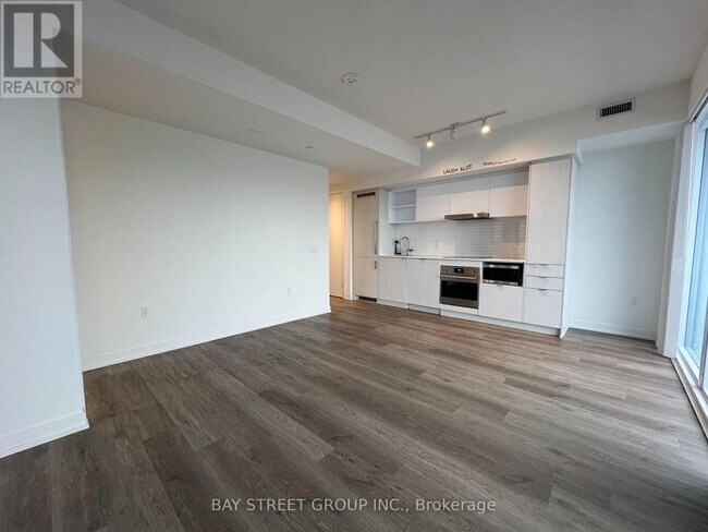 Photo du bâtiment - 55 Cooper St