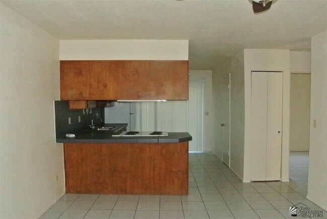 Foto del edificio - 2183 S Walnut Ave