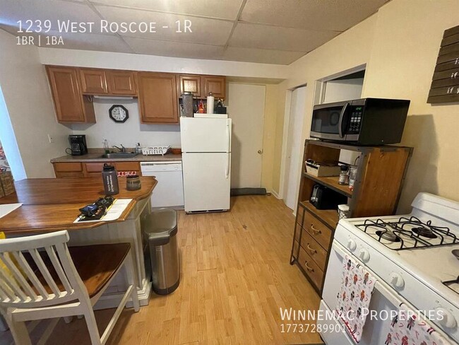 Building Photo - 1239 West Roscoe-1R