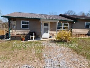 Building Photo - 1656 Ward Rd