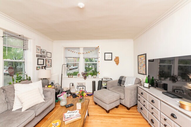 Foto del edificio - 2522 W Belle Plaine Ave