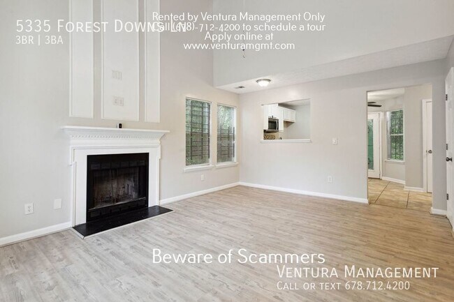 Foto del edificio - 5335 Forest Downs Ln