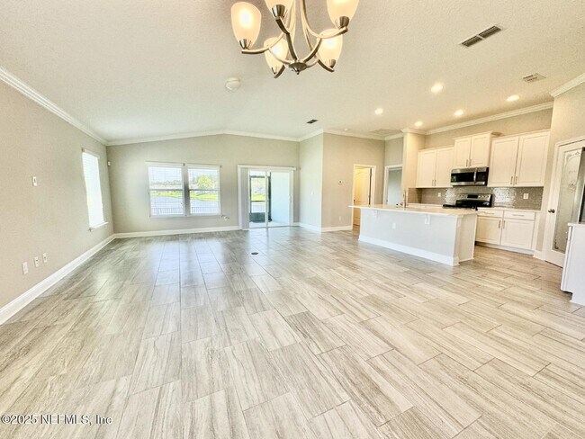 Foto del edificio - 336 Midway Park Dr