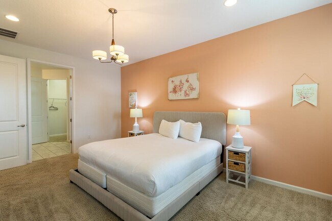 Foto del edificio - 3801 Sonoma Blvd