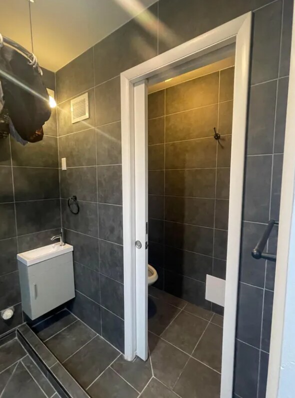 Photo - 37 Ely St House