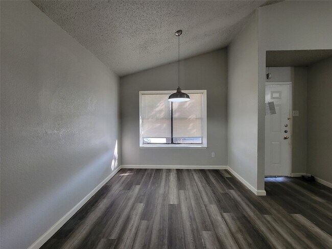 Photo - 10315 Limestone Dr House