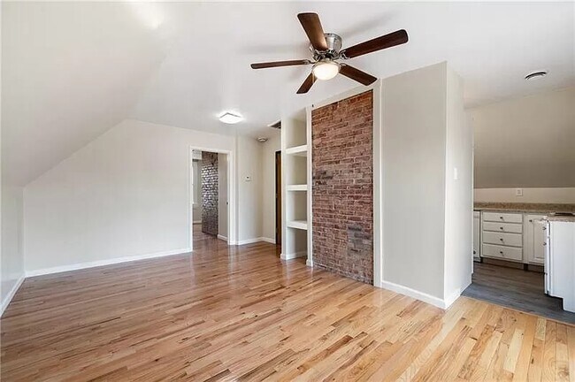 Foto del edificio - 322 Amber St