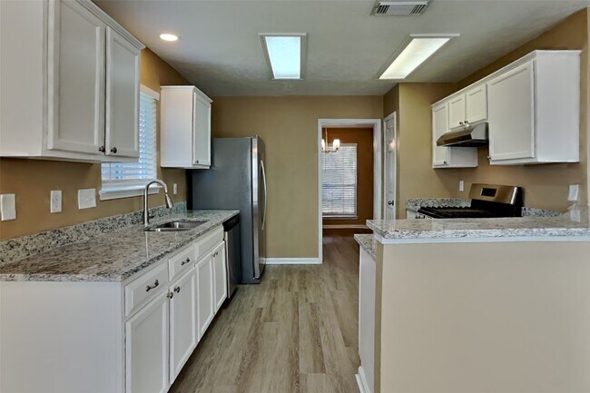 Building Photo - 2807 Burgess Hill Ct