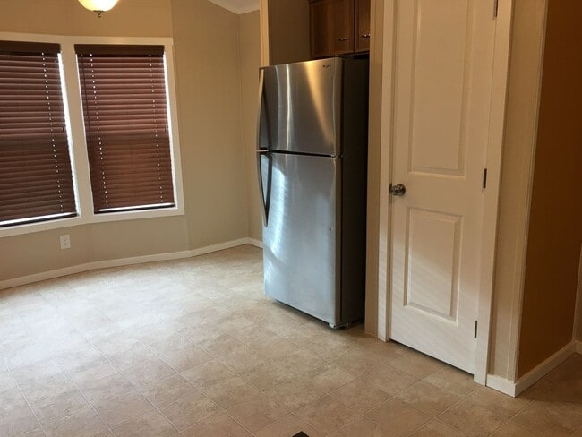 Building Photo - Nice Manufactured Home in North Pointe!