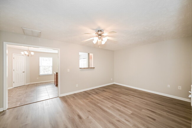 Building Photo - 104 David Bolin Dr