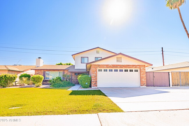 Foto del edificio - 2547 W Naranja Ave