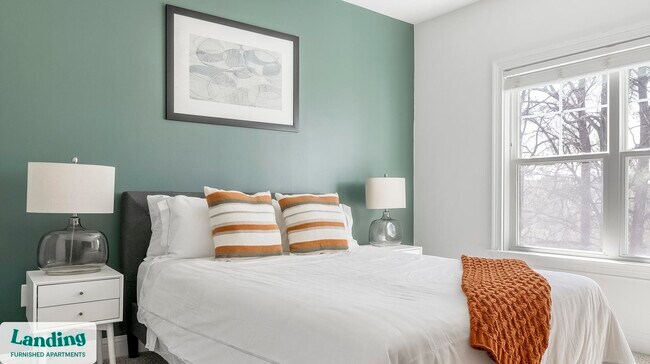 Foto del edificio - 925 Canterbury Rd NE