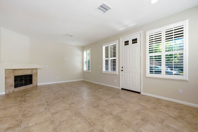 Foto del edificio - Turtle Ridge Corner Home with 2-Car Garage