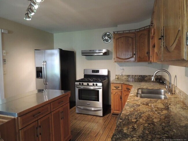 Foto del edificio - 1125 S Delaware Pl, Tulsa, OK 74104