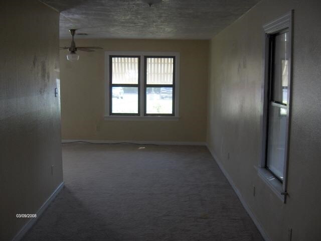 Foto del edificio - 2211 NW Crosby Ave