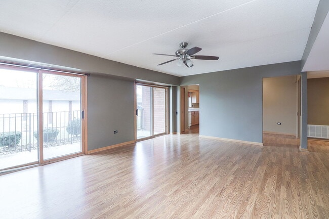 Building Photo - 18100 Rita Rd