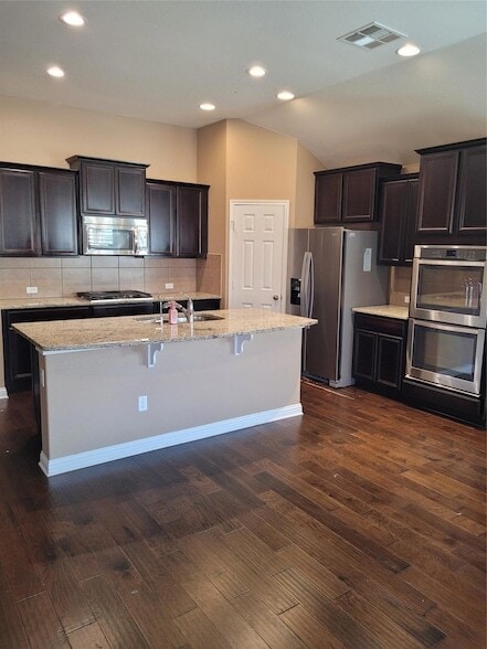 Foto del edificio - 3416 De Soto Loop