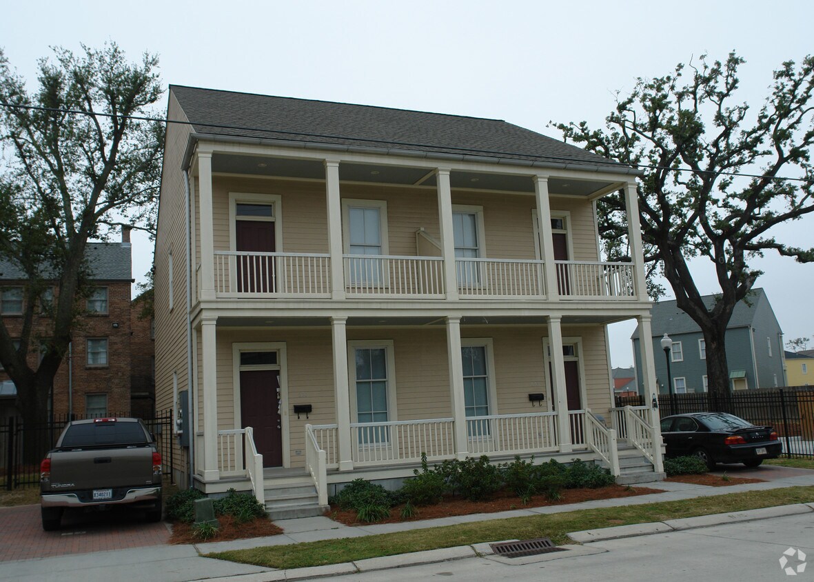 Building Photo - 620 Felicity St