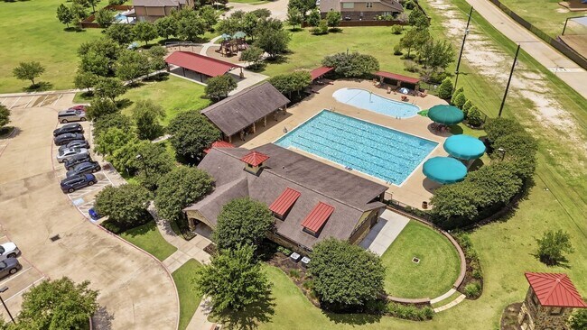 Foto del edificio - 4602 Tuscan Lily Dr