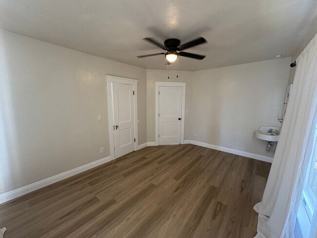 Foto del edificio - Beautiful 2 Story home Available Now!, pet...