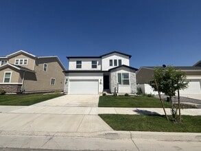 Building Photo - 5516 N Solo St