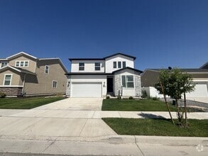Building Photo - 5516 N Solo St