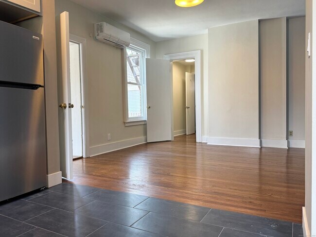 Building Photo - 251 Edwards St