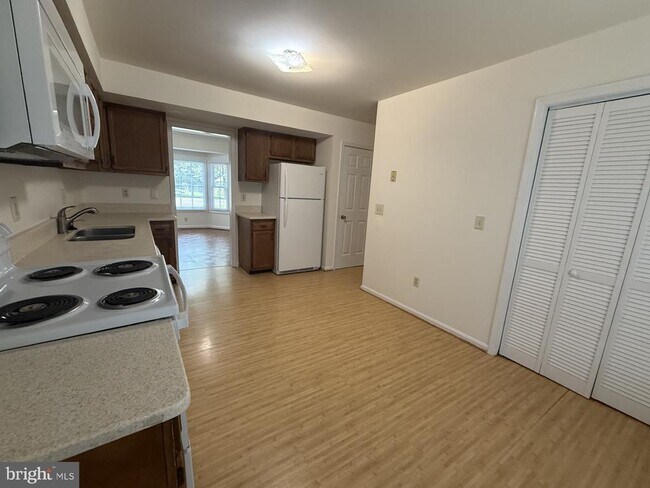 Foto del edificio - 845 Stonewall Ln