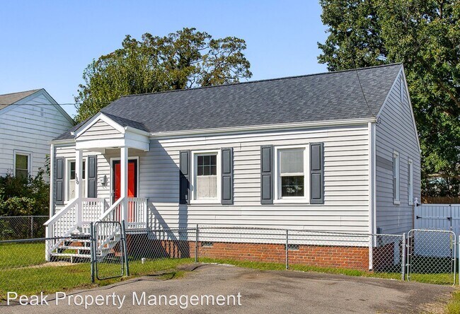 Building Photo - 3 br, 1 bath House - 130 N Mapleleaf Ave.