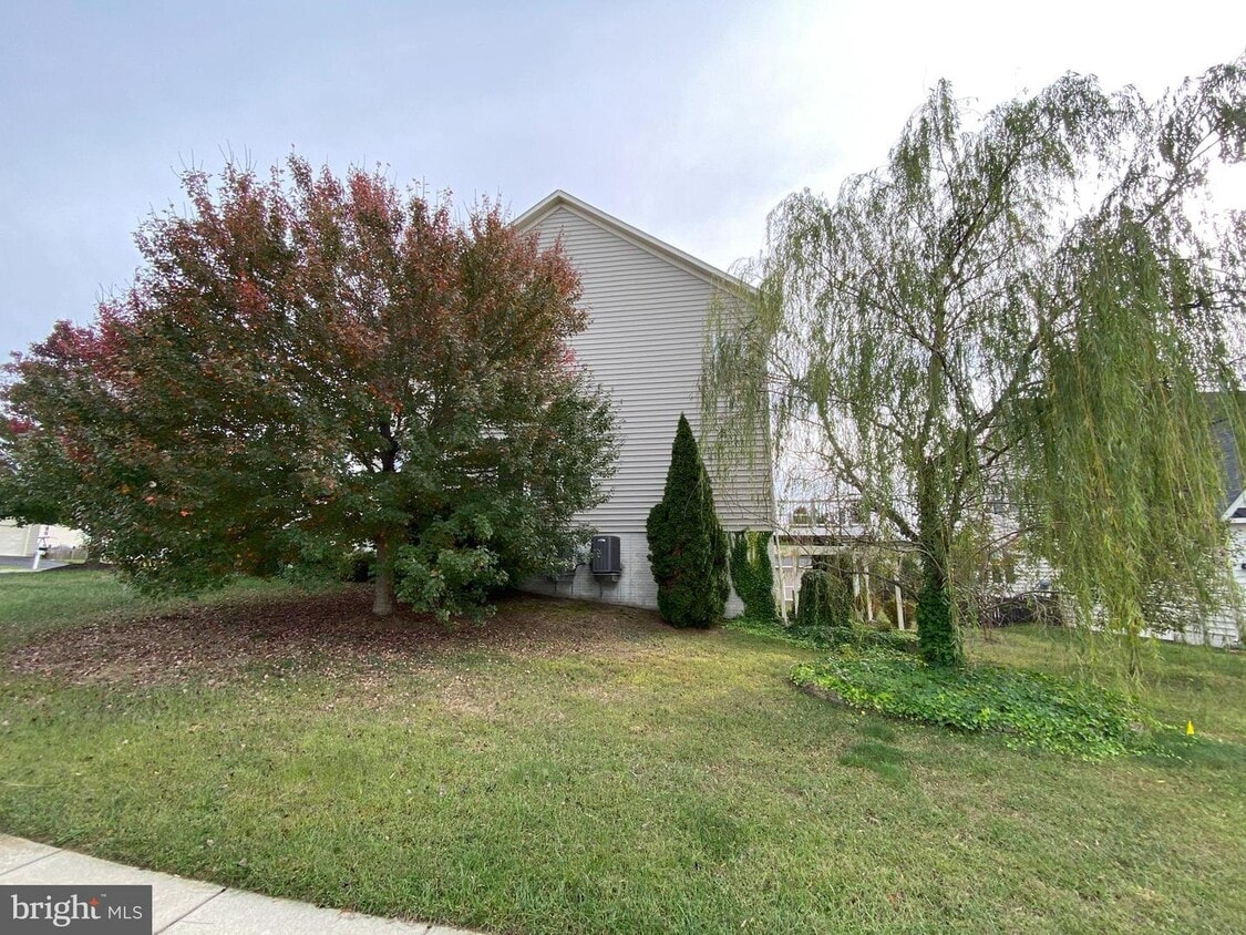 634 Village Pkwy, Fredericksburg, VA 22406 House Rental in