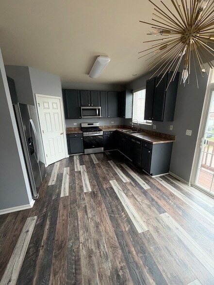 Building Photo - 105 Station Park Cir