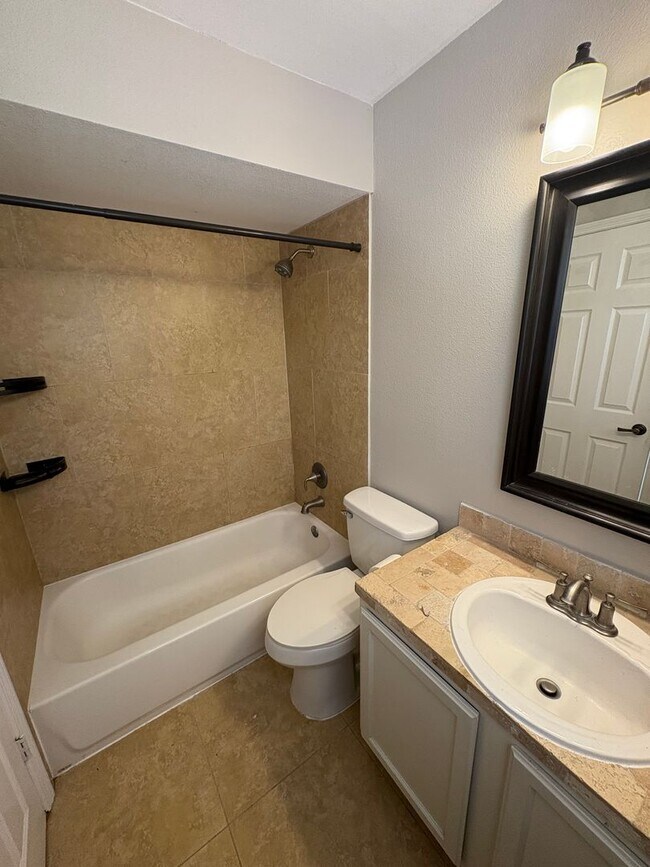 Foto del edificio - Charming 3/2 Mt Dora w/ Enclosed Backyard ...