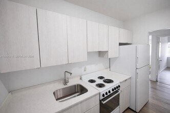 Building Photo - 7600 Dickens Ave