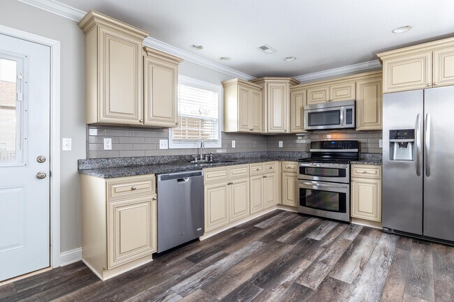 Building Photo - 107 Bellas Wy