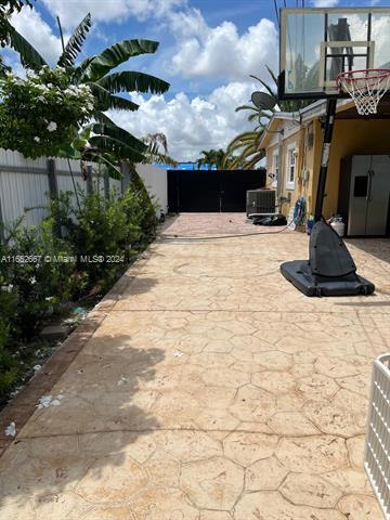 Building Photo - 5441 NW 180th Terrace