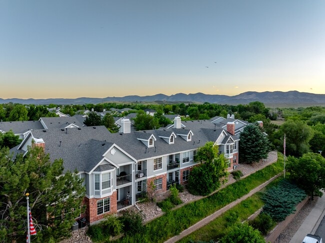 Building Photo - The Retreat at Fox Hollow