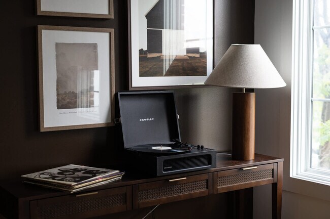 Foto del edificio - 1113 Wade Ave