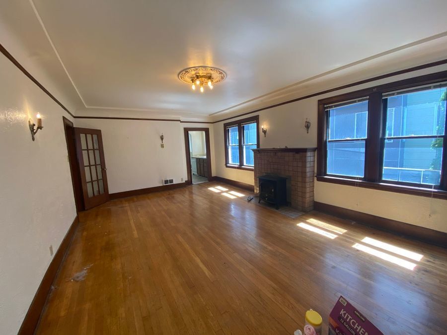 Foto principal - Luxurious 2-Bedroom Apartment Steps Away f...