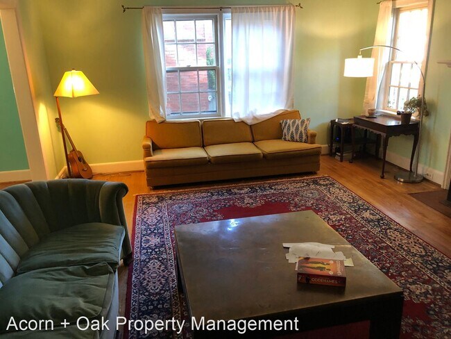 Building Photo - 3 br, 1.5 bath House - 819 N Buchanan Blvd
