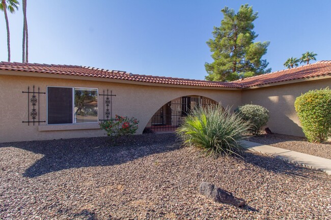 Building Photo - Spacious 3 bed/2 bath in cul-de-sac, great...