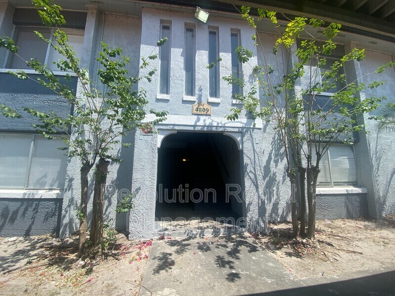 Foto principal - 4809 S Texas Ave