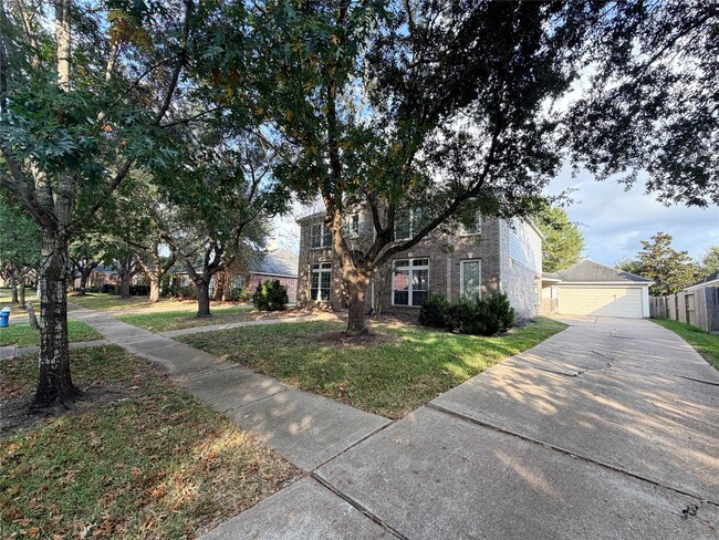 Foto del edificio - 4518 Knight Lake Ct