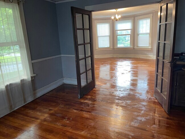 Foto del edificio - 1439 Grant Rd