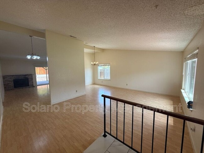 Building Photo - 2506 Marquette Ct
