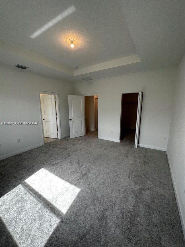 Foto del edificio - 2616 SE 10TH ST