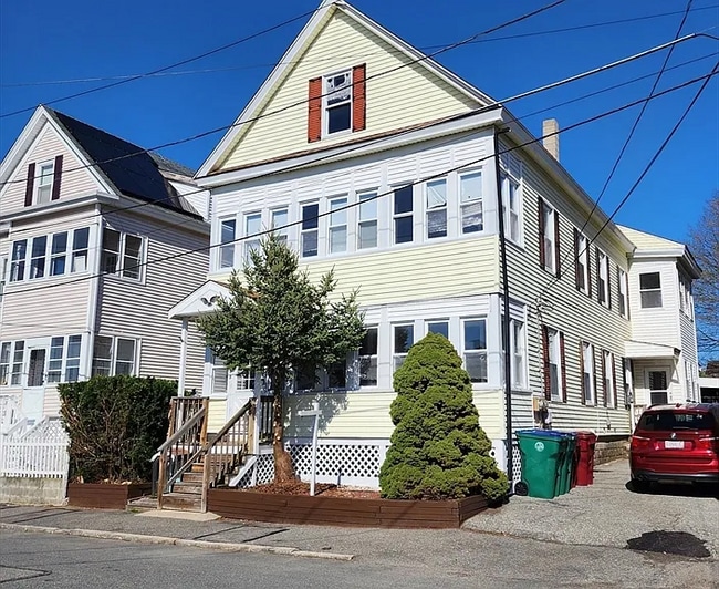 Building Photo - 151-153 Gershom Ave