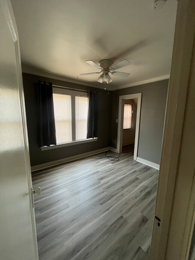 Foto del edificio - 1043 7th St